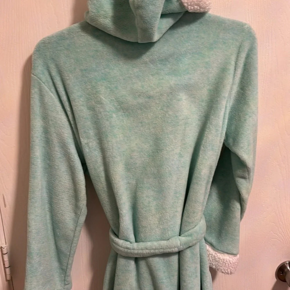 Women’s Soft and Comfy Aqua Colored Side XL Ulta Bathrobe‎ With Pockets and Belt - Picture 5 of 10